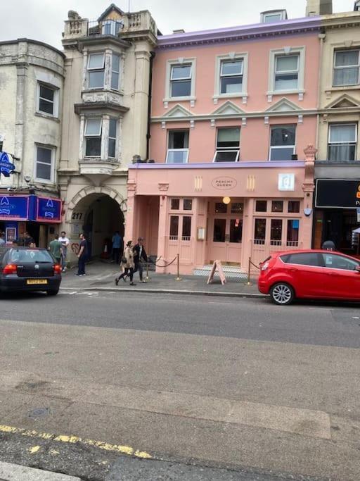 Large, Newly Renovated, Three Bedroom Town Centre Split Level Apartment With Free Parking, Sleeps Seven - Walking Distance To Beach Bournemouth Luaran gambar
